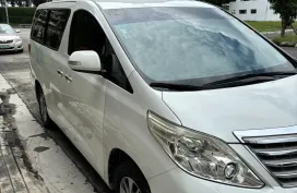 Selling used 2013 Toyota Alphard  in White