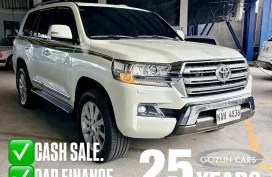 2017 TOYOTA LAND CRUISER 200 VX V8 PREMIUM A/T.🚙
