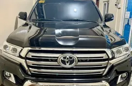 TOYOTA LAND CRUISER PREMIUM 2020 model Top of the line 