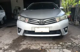 Selling used Silver 2014 Toyota Corolla Altis Sedan by trusted seller