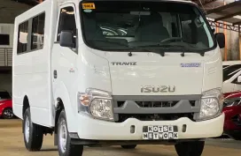 2025 Isuzu Traviz 2.5L Diesel, M/t Dual Aircon, first owner ₱965
