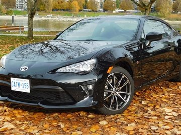 The Toyota 86 an extremely attractive sports coupe