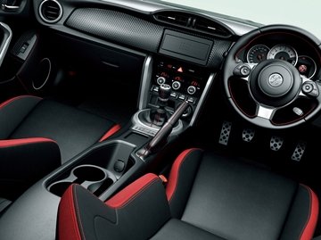 Toyota 86 interior is still a business-like cabin
