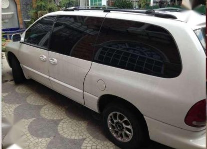 used chrysler voyager for sale