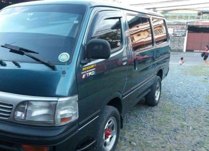 2005 toyota van for sale
