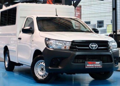 toyota hilux closed van price