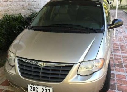 2005 chrysler town and country van for sale