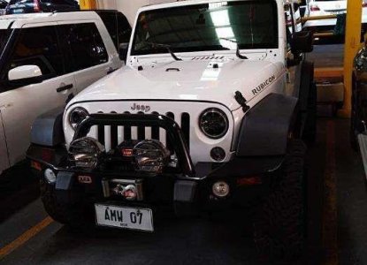 used white jeep wrangler