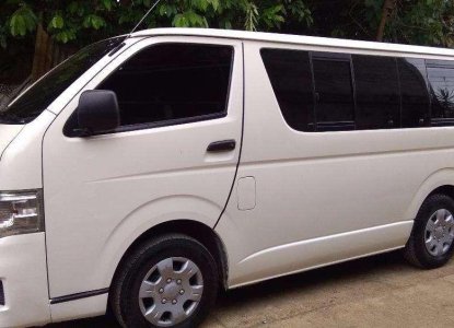 vans old skool vs converse chuck taylor