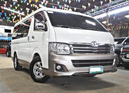 toyota hiace 2010 price