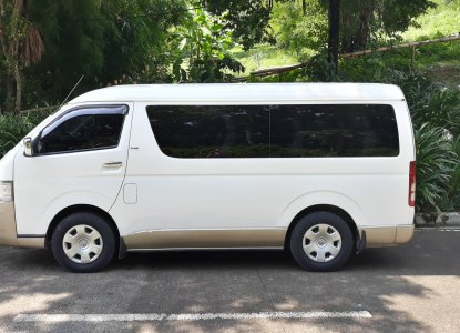 toyota hiace 2010 model for sale