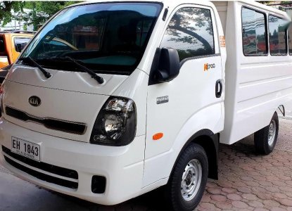 kia passenger van