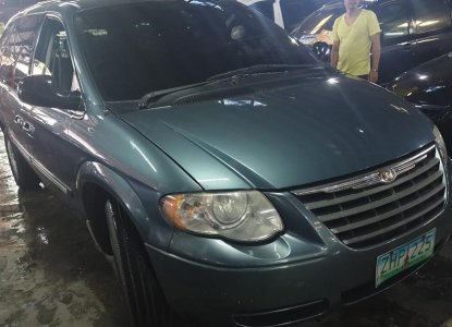 town and country van 2019