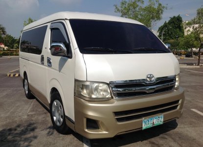 Wallet-friendly 2009 Toyota Hiace for 