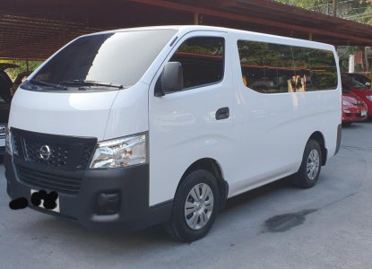 nissan urvan white