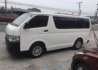 2011 Toyota Hiace for Sale 
