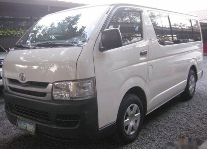 toyota hiace 2010 price