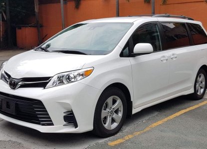 toyota minivan 2020 price
