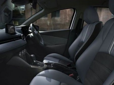 mazda 2 isofix