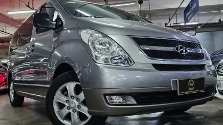 2011 Hyundai Grand Starex HVX 2.5L DSL AT Dual Sunroof 