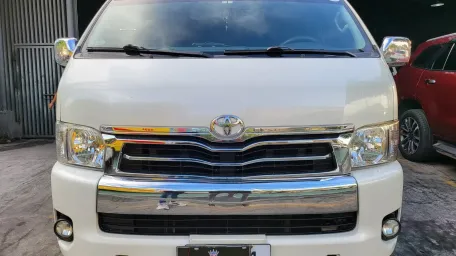 ✅Toyota HiAce Super Grandia 2016 2.5 Automatic