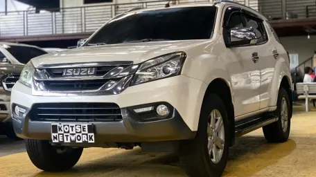 2017 Isuzu MU-X 3.0 LSA A/t, 51k MILEAGE, Push Start ₱818