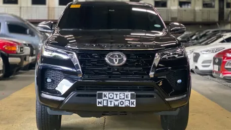 2025 Toyota Fortuner 2.4 V A/t 6k MILEAGE Only, 2Keys, Booklets ₱1.795