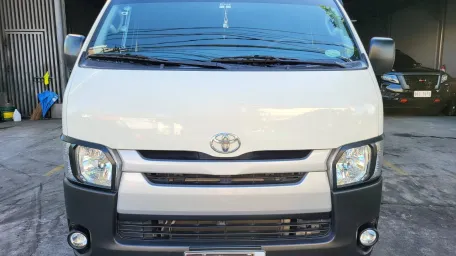 ✅Toyota Hiace Commuter 2023 3.0 25K KM Casa Maintained Manual