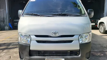 ✅Toyota Hiace Commuter 2025 3.0 17K KM Manual