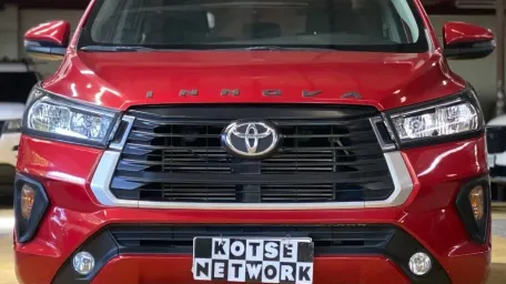 2023 Toyota Innova 2.8 E A/t Diesel, 17k MILEAGE, Super Fresh ₱1.045