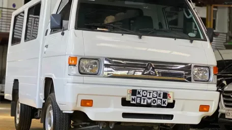 3 Units 2025 Mits L300 FB 2.2 Euro4 M/t Diesel, All Low Mileage ₱695 each. 
