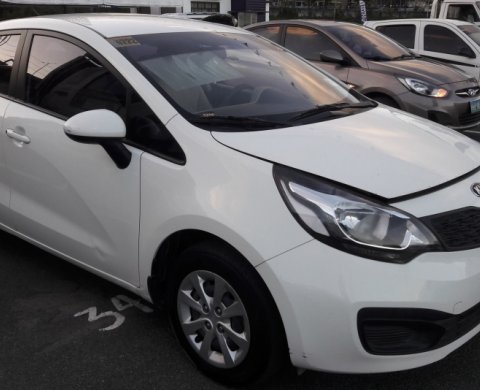 12 Kia Rio Sedan 1 2l Lx M T