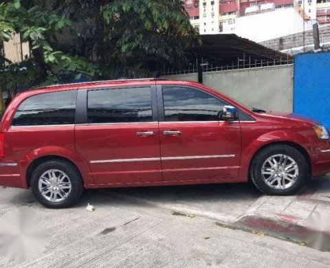 2009 chrysler van