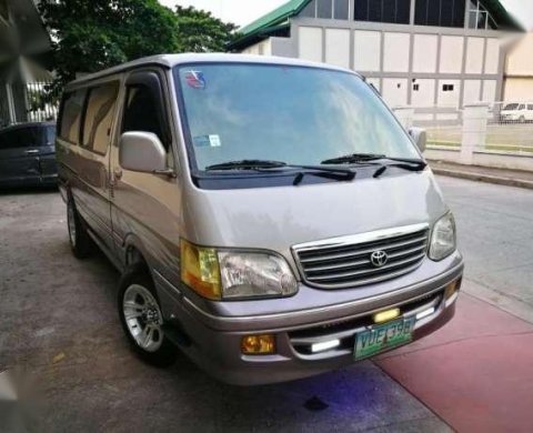 2005 toyota van