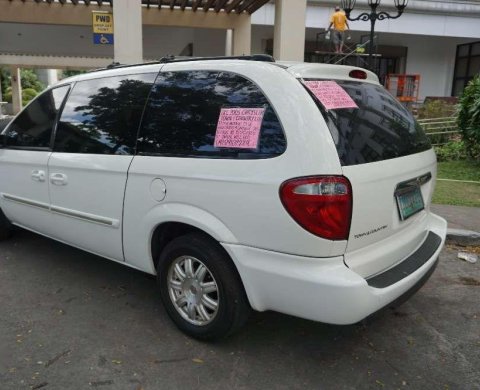 2005 chrysler town and country van for sale