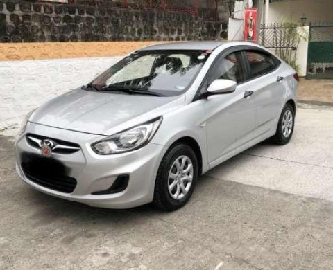 Silver hyundai accent new arrivals