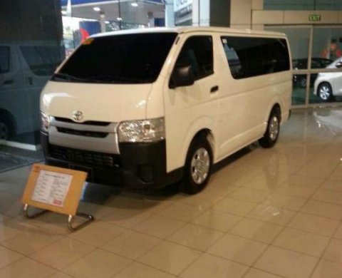 all new hiace commuter