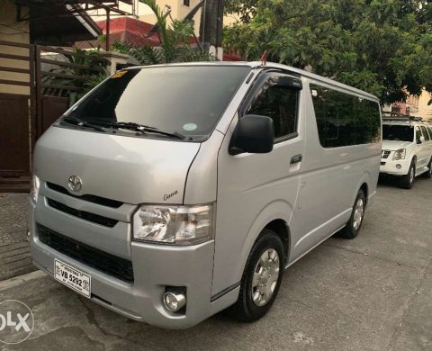 olx hiace commuter