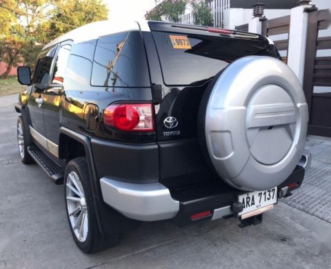 Selling 2nd Hand Toyota Fj Cruiser 2015 In Paranaque 704390