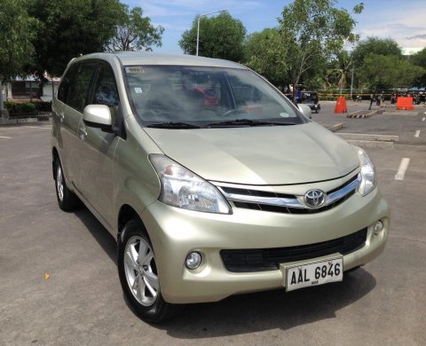 Selling Used Toyota Avanza 2014 Automatic In Lucena 711673