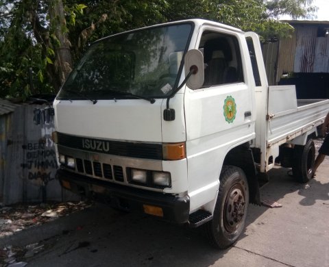 Selling Isuzu Elf 1999 Truck In Cavite 717102