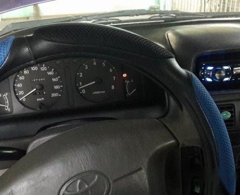 Selling Toyota Corolla 2000 Manual Gasoline 729920