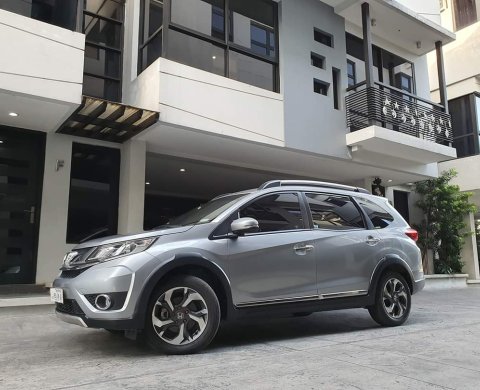 19 Honda Brv V Top Of The Line 7 Seater