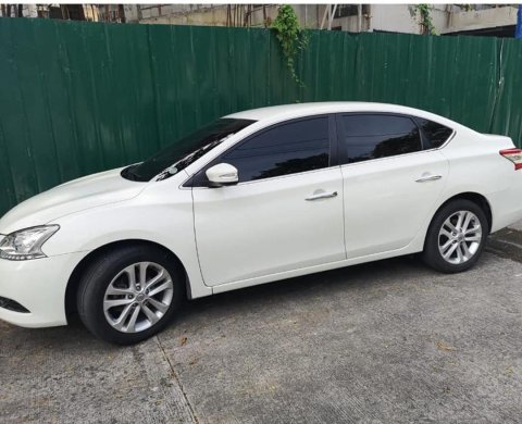 nissan sylphy white