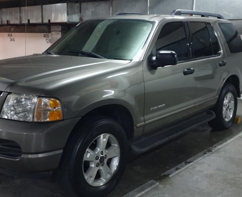 05 Ford Explorer Xlt 4 0 V6