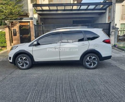 RUSH sale! White 2018 Honda BR-V 1.5 Automatic Gas SUV / Crossover 