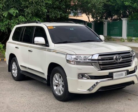 Toyota Land Cruiser 200 Facelift Launches In Japan, Puts