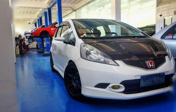 Fresh in and out Honda jazz 1.5 2009 at