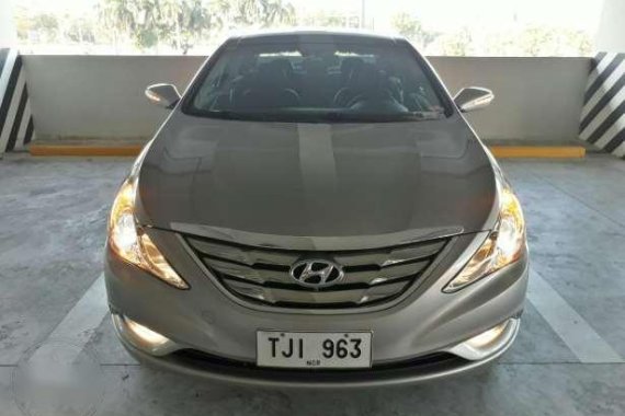 2010 HYUNDAI SONATA premium vs accord camry or teana