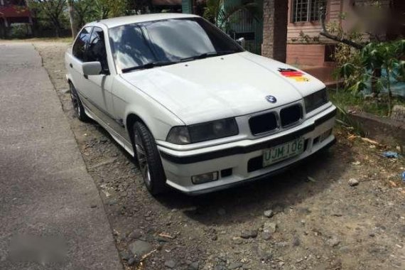 BMW 320i 170k in good condition